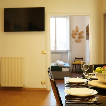 Charming In Termini Apartment Rome