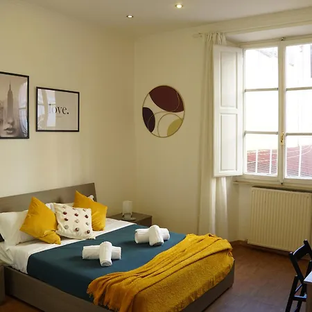 Charming In Termini Apartment Rome