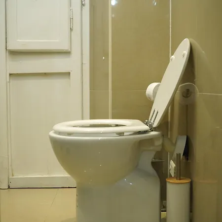 Charming In Termini Apartment Rom
